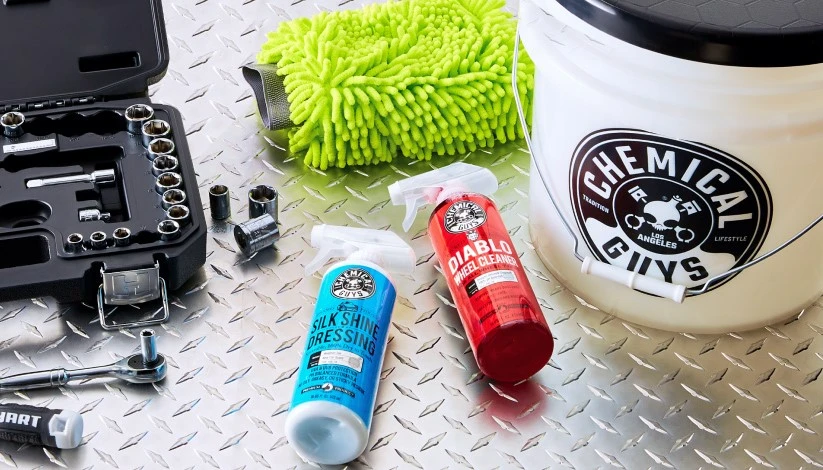 汽車美容 DIY 新手入門指南：洗車步驟與高 CP 值產品推薦清單 (2025更新)